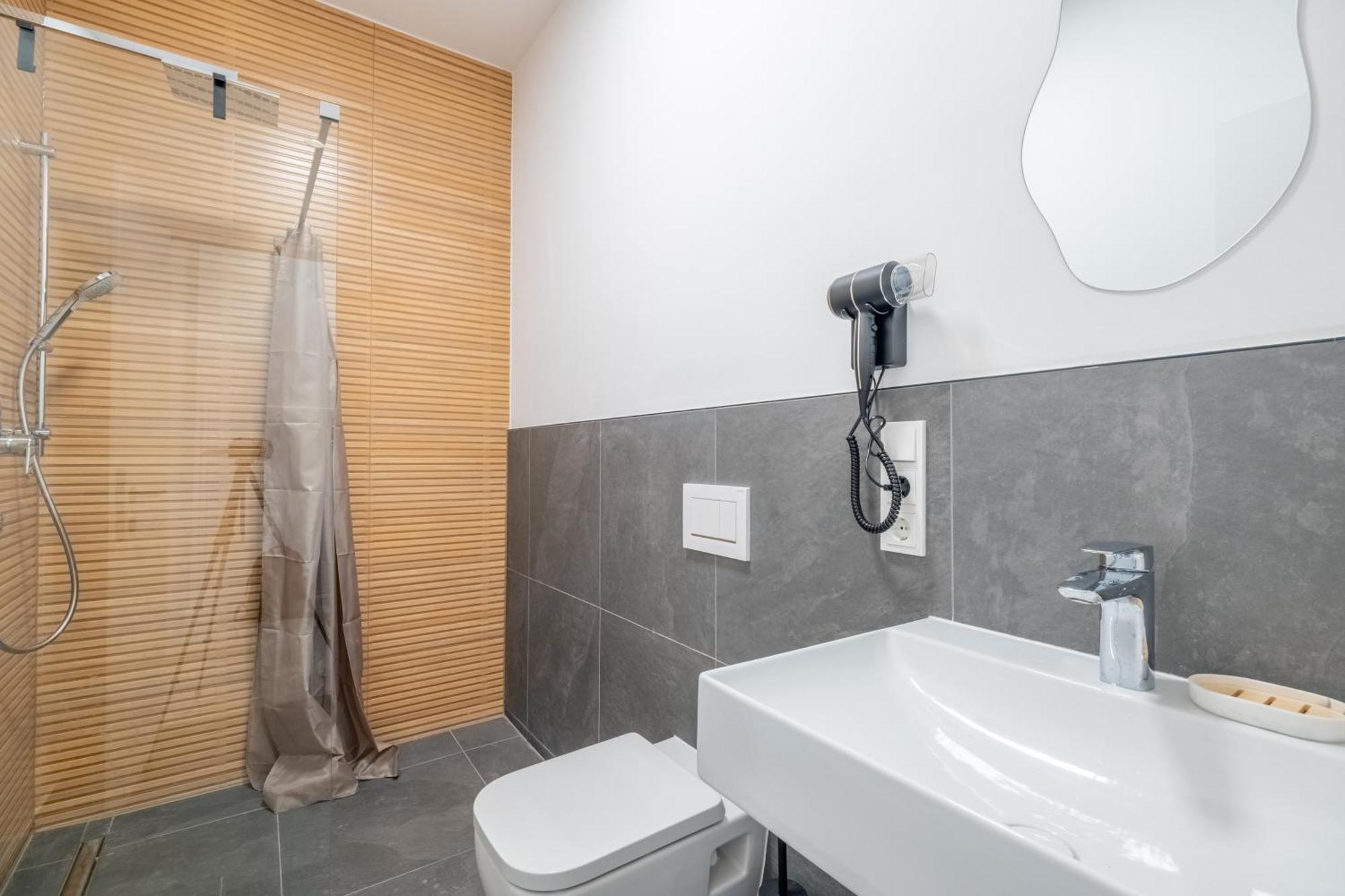 Fast Luxury Apartahotel *