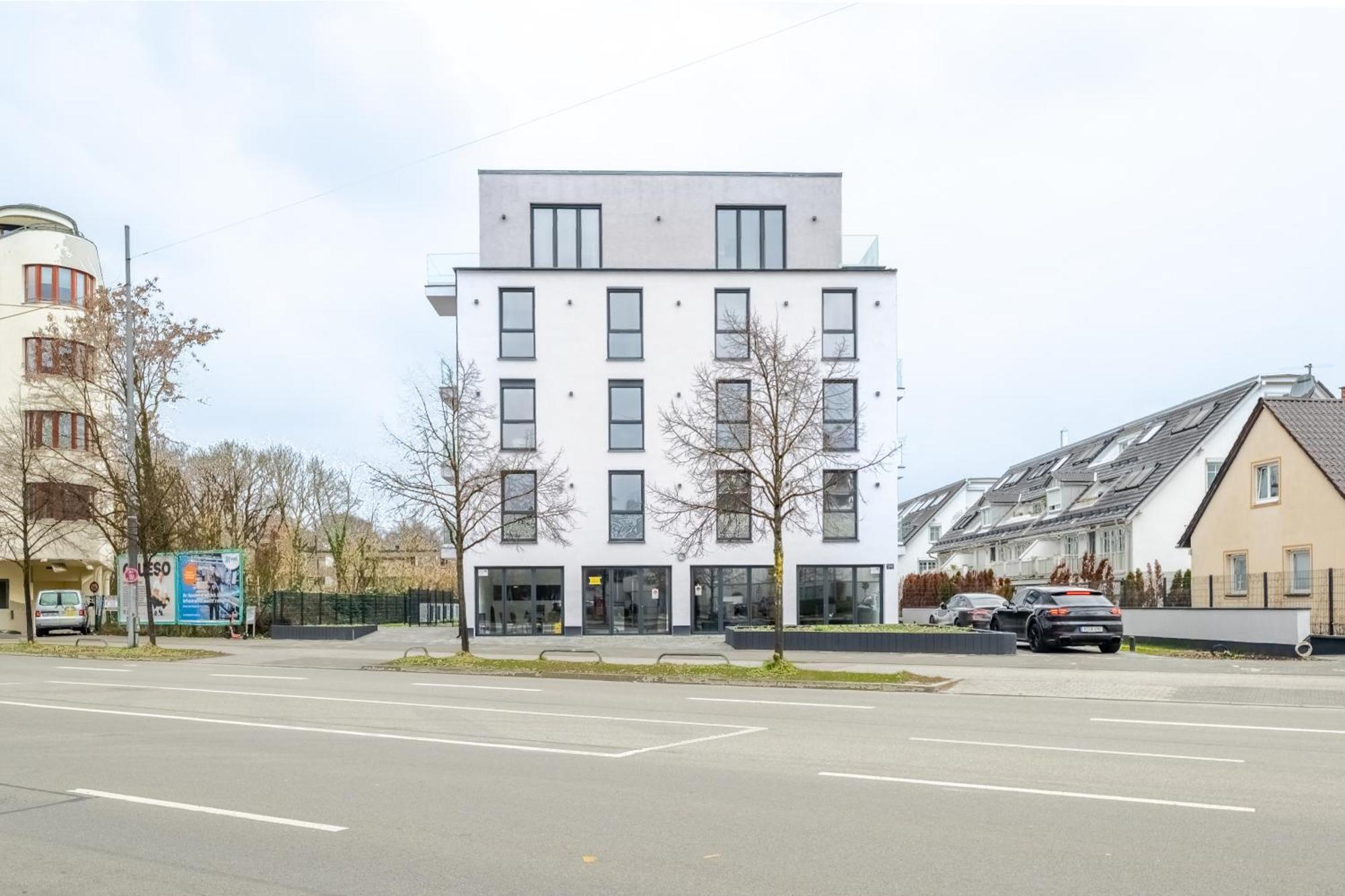 Fast Luxury Apartahotel *