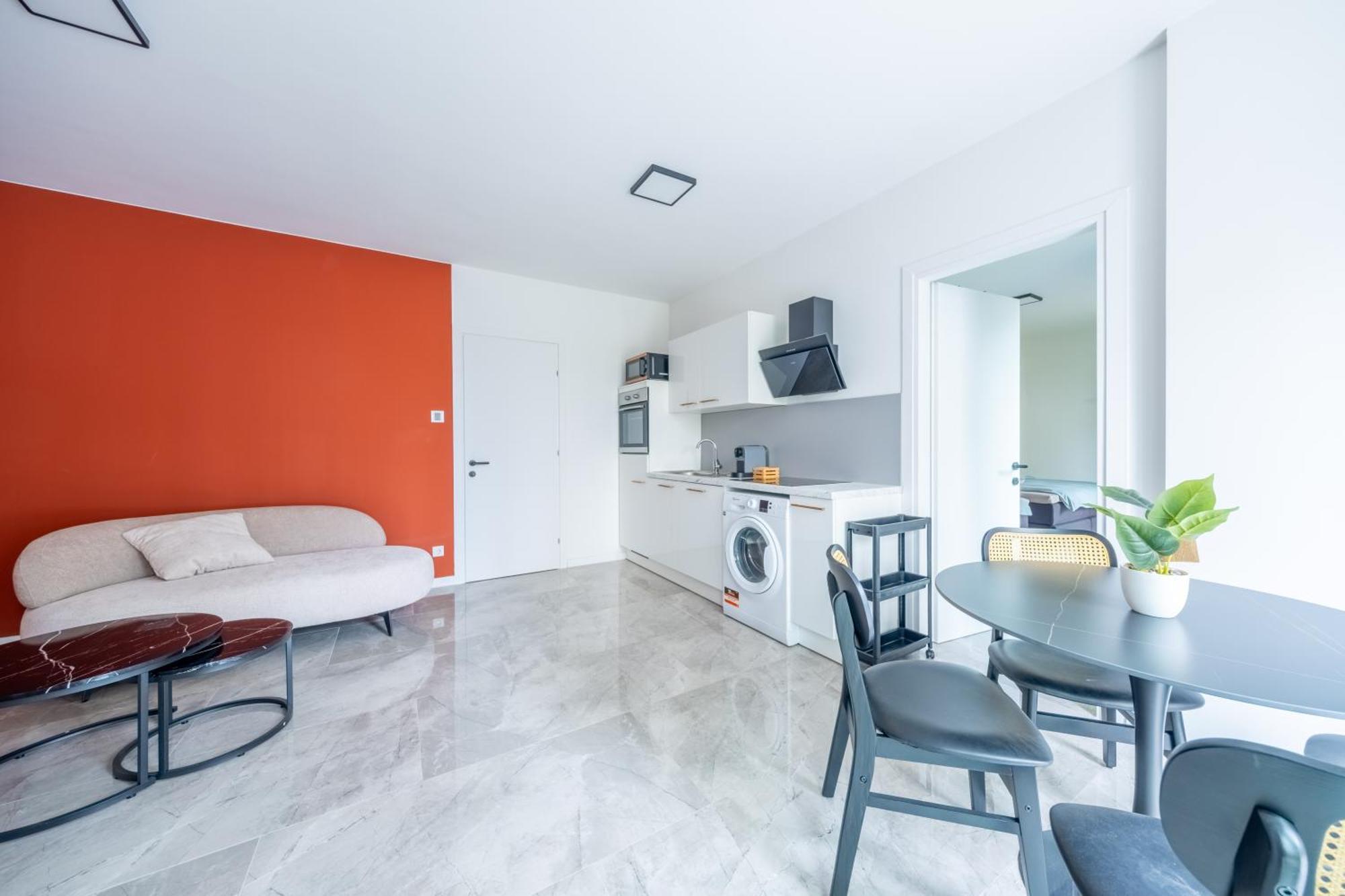 Fast Luxury Apartahotel